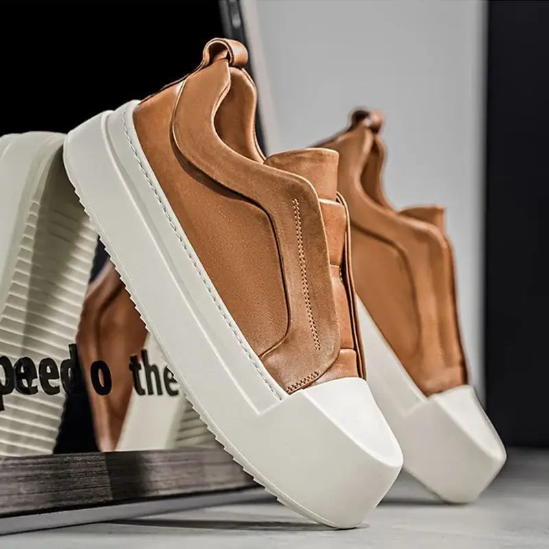 Tênis Slip-On Masculino Casual Plataforma Sola Alta Tratorada Couro Block