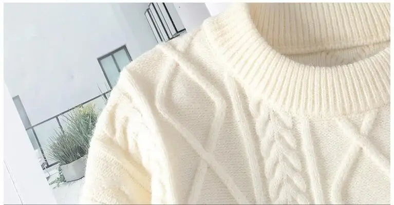 Suéter Masculino de Tricô Jacquard com Faixas Geométricas e Gola Redonda